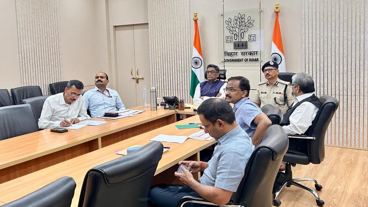 मिशन 'NEET 2026' : मुख्यमंत्री की समीक्षा के बाद एक्शन में मुख्य सचिव व पुलिस महानिदेशक | 22Scope News Cabinet Secretariat Department 1 2 22Scope News