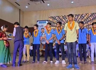 बुद्ध की ज्ञानस्थली से निकला देश का नंबर-1 प्रतिभाशाली छात्र, AIR-1 शुभम कुमार समेत 18 मेधावियों का हुआ भव्य सम्मान