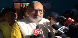 भरत तिवारी एनकाउंटर प्रकरण : गिरिराज ने कहा- इस पर नहीं होनी चाहिए राजनीति, जल्द होकर रहेगा दूध का दूध व पानी का पानी
