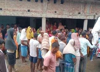 खगड़िया-कन्हौली बहियार में वज्रपात का कहर, पिता-पुत्र समेत 3 की मौत, 4 झुलसे खगड़िया-कन्हौली बहियार में वज्रपात का कहर, पिता-पुत्र समेत 3 की मौत, 4 झुलसे