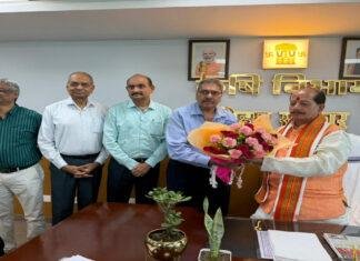 विजय सिन्हा ने कहा- गन्ना किसानों की समस्याओं का समाधान हमारी प्राथमिकता, किसी भी कीमत पर नहीं होने दी जाएगी परेशानी