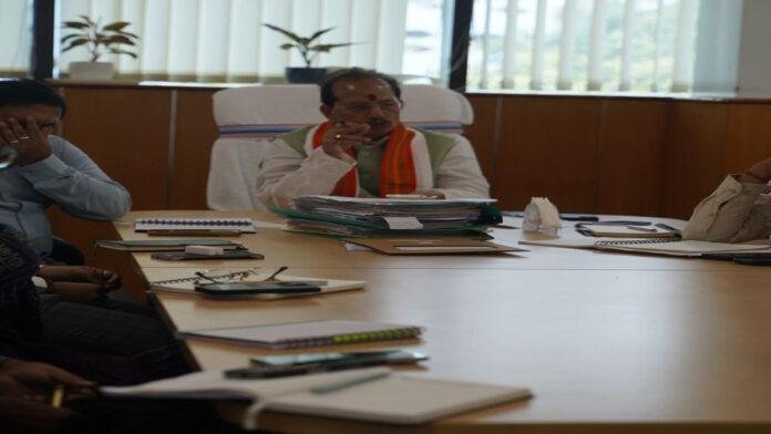कृषि मंत्री विजय सिन्हा ने कहा- अमानक बीज बेचने वाली कंपनियों पर हो सख्त कार्रवाई, 3 वर्षों का ब्योरा तलब