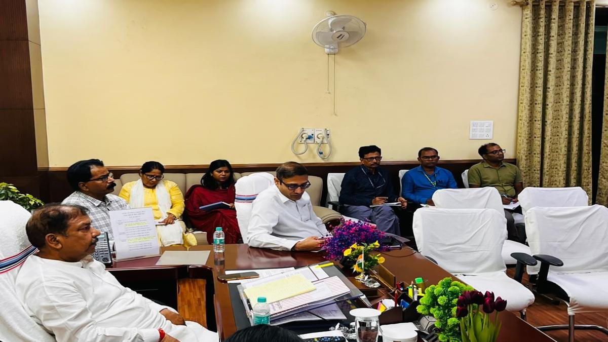 Minister Dr. Dilip Jaiswal 3 22Scope News