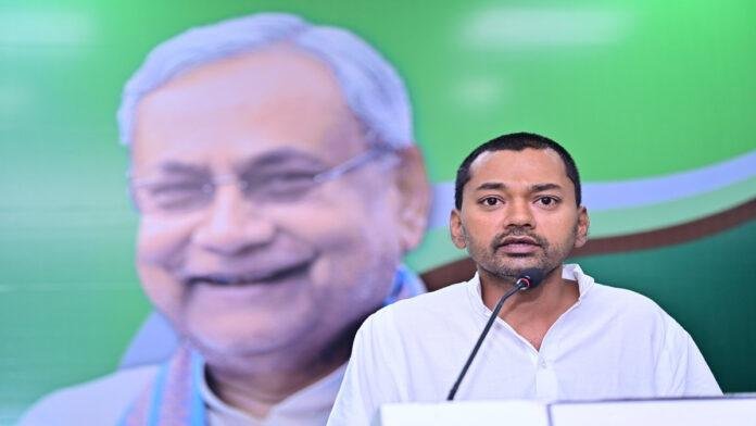 मुजफ्फरपुर अग्निकांड : मंत्री निशांत ने जिला प्रशासन से मांगा घटना का प्रतिवेदन, कहा- दोषियों पर होगी सख्त कार्रवाई