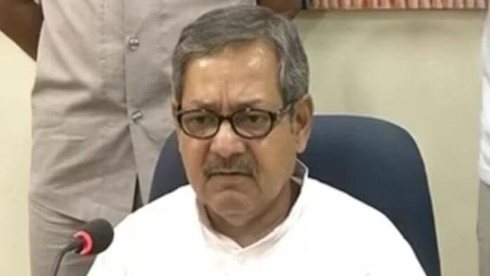 नीतीश के बेहद करीबी पीके शाही ने छोड़ा सरकार के महाधिवक्ता का पद