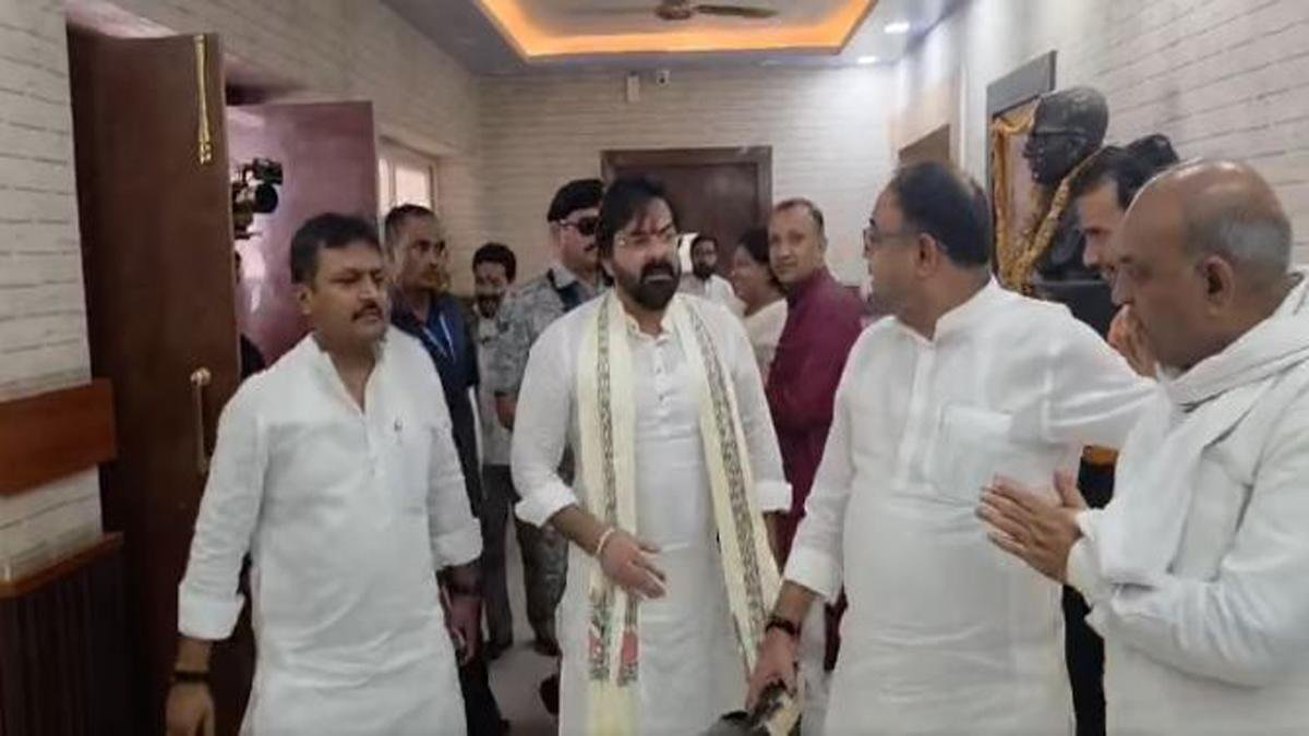 Pawan Singh 1 22Scope News