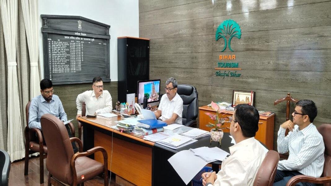 श्रावणी मेला की तैयारियों को लेकर पर्यटन सचिव ने की समीक्षा बैठक