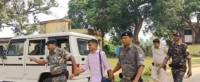 Deoghar News: मनरेगा के कनीय अभियंता 5 हजार रुपये रिश्वत लेते गिरफ्तार