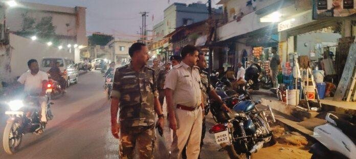 खलारी में डीएसपी का विशेष निगरानी अभियान