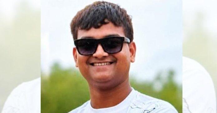 जमशेदपुर में डंपर ने छीनी 25 वर्षीय युवक की जान, सड़क पर फूटा लोगों का गुस्सा