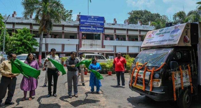 Deoghar Birsa Krishi Rath: किसानों की आय बढ़ाने के लिए सड़कों पर उतरा ‘बिरसा कृषि रथ’, जानिए क्या है इसकी खासियत?
