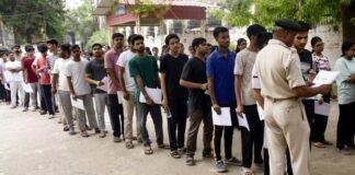 Bihar NEET Solver Gang: बिहार में NEET फर्जीवाड़े का खुलासा, लखीसराय में सॉल्वर गैंग तो मुजफ्फरपुर में फर्जी पेपर बेचने वाला गिरोह 