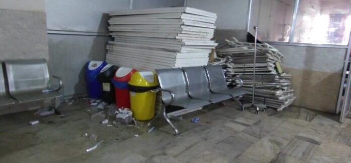 Bokaro Hospital Safai Karmi Hadtal: सफाईकर्मियों की हड़ताल से बदहाल हुआ बोकारो सदर अस्पताल, सफाई व्यवस्था पूरी तरह ठप