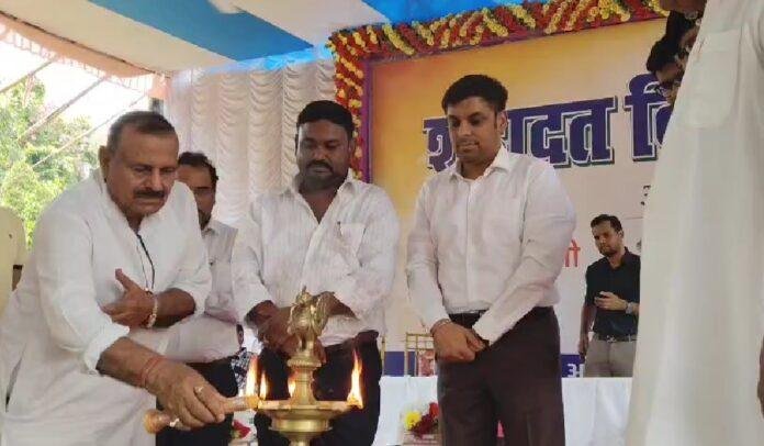 Deoghar News: रोहिणी शहीद स्थल पर मनाया गया शहादत दिवस, सलामत अली, अमानत अली और शेख हारो को दी गई श्रद्धांजलि