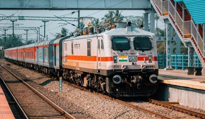 NEET परीक्षा में शामिल होने वालों के लिए बड़ी खबर, SER ने जारी किया स्पेशल ट्रेन शेड्यूल