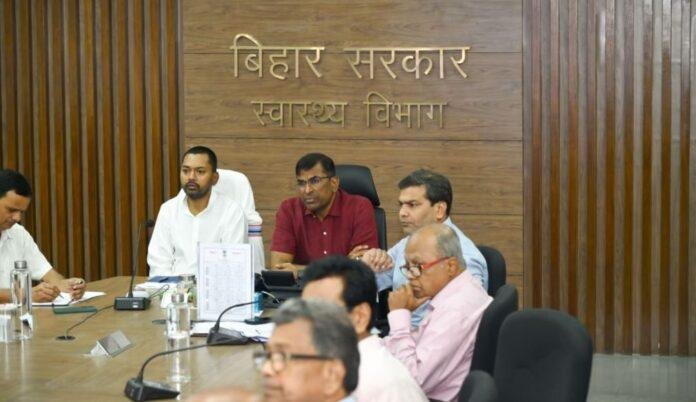  श्रावणी मेला 2026 Health Update: कांवरिया पथ पर हर 2 से 3 किमी पर हेल्थ कैंप, 102 और 104 टोल फ्री सेवा रहेगी उपलब्ध