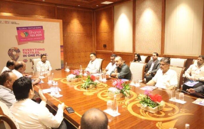Bharat Tex 2026: भारत टेक्स 2026 में चमका Bihar Pavilion, निवेशकों और उद्योग जगत का बना आकर्षण का केंद्र