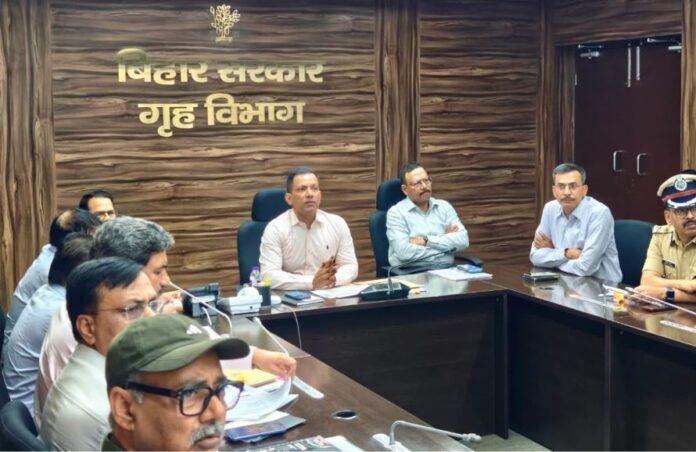 1919 Home Department Review Meeting: बिहार में लंबित मामलों के त्वरित निष्पादन पर गृह सचिव का जोर, अधिकारियों को दिए सख्त निर्देश