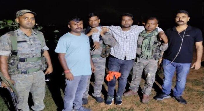 Hazaribagh Encounter: राहुल दुबे गैंग के दो बदमाश पुलिस मुठभेड़ में गिरफ्तार, एक के पैर में लगी गोली