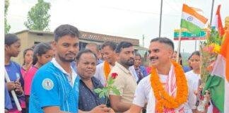 Kargil Vijay Diwas  Marathon: रांची से बचरा तक 50 KM दौड़कर CCL कर्मियों ने शहीदों को दी अनोखी श्रद्धांजलि