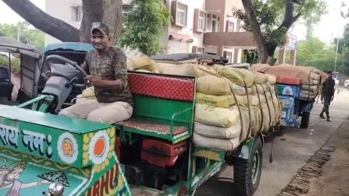 अमरपुर में अवैध बालू खनन पर बड़ी कार्रवाई, 5 जुगाड़ वाहन जब्त