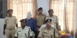 पत्नी की हत्या का 24 घंटे में खुलासा, आरोपी पति गिरफ्तार, अवैध हथियार बरामद