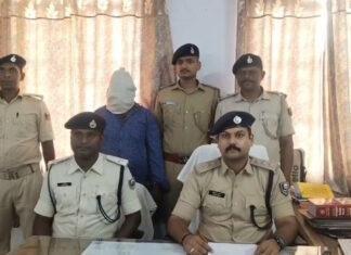 पत्नी की हत्या का 24 घंटे में खुलासा, आरोपी पति गिरफ्तार, अवैध हथियार बरामद