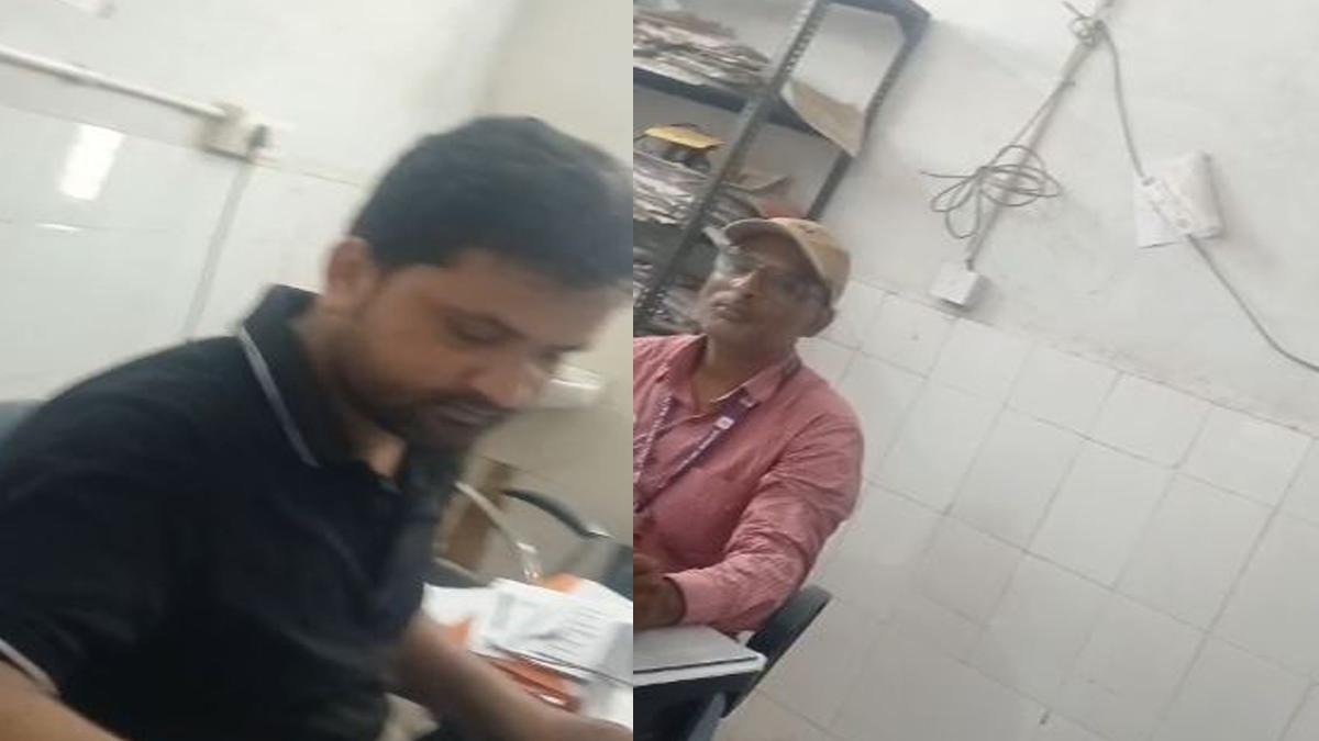जन्म प्रमाण पत्र के नाम पर 'रेट फिक्स' का खेल! 200 रुपए लेते कथित स्वास्थ्यकर्मी का Video वायरल | 22Scope News Birth Certificate 1 22Scope News