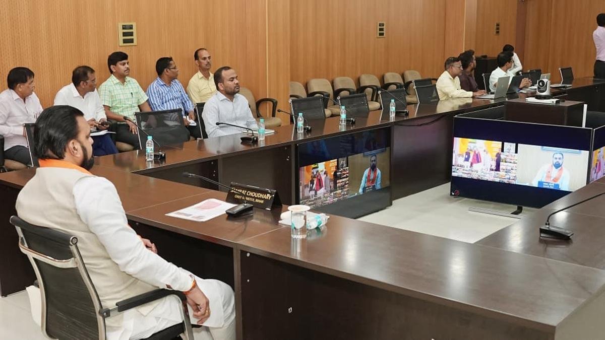 मुख्यमंत्री ने कहा- प्रधानमंत्री के दूरदर्शी नेतृत्व में हो रहा है भारतीय रेलवे का अभूतपूर्व आधुनिकीकरण | 22Scope News CM PM 1 22Scope News