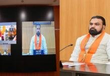 मुख्यमंत्री ने कहा- प्रधानमंत्री के दूरदर्शी नेतृत्व में हो रहा है भारतीय रेलवे का अभूतपूर्व आधुनिकीकरण