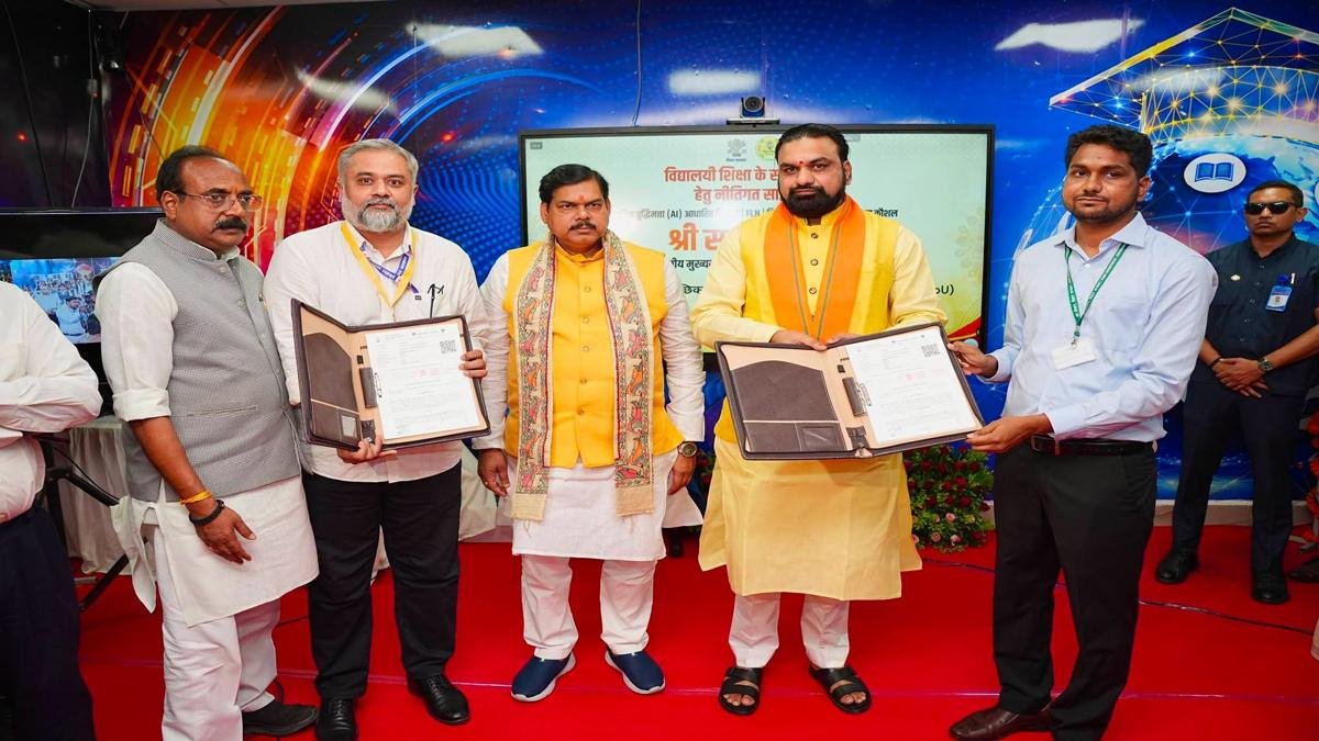 मुख्यमंत्री ने कहा- बिहार के हाई स्कूलों में 'बिहार स्कूल लाइव क्लासेज' की होगी शुरुआत, शिक्षा विभाग व 7 स्वयं सेवी संस्थानों के साथ हुआ MoU | 22Scope News CM Patna 1 22Scope News