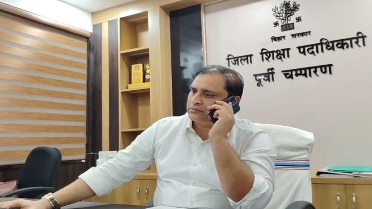DEO Motihari 1 22Scope News