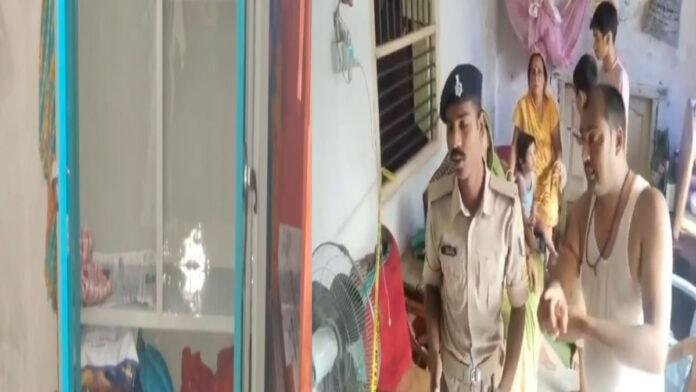 दरभंगा में डकैतों का आतंक, TV की आवाज तेज कर डॉक्टर की बहू को बनाया बंधक, बाल काटे, इंजेक्शन देकर लूटे लाखों के गहने