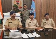 देवघर पुलिस की बड़ी कार्रवाई, हथियार के साथ लूटकांड का आरोपी गिरफ्तार