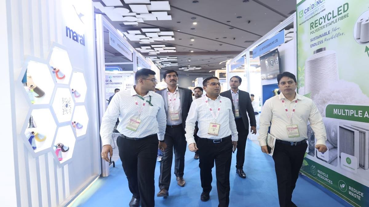 बिहार पैवेलियन को भारत टेक्स 2026 में लगातार मिल रही सराहना, तीसरे दिन भी उमड़ी आगंतुकों की भीड़ | 22Scope News Department of Industries 2 22Scope News