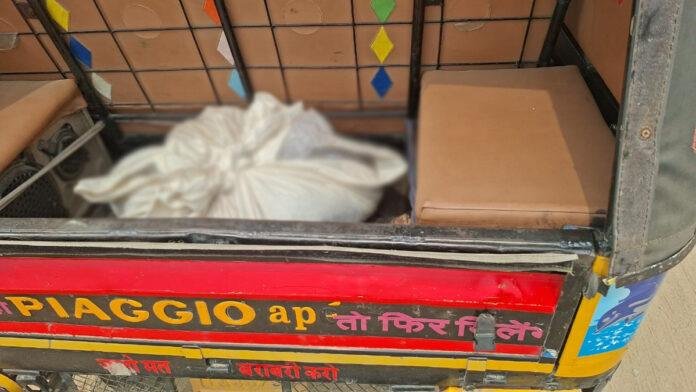 परैया थाना से फरार बाल कैदी की रेल पटरी पर मिली क्षत-विक्षत लाश, इलाके में तनाव