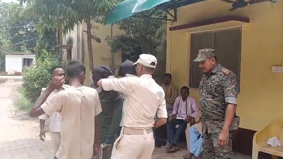 इमामगंज में महिला की हत्या का खुलासा, प्रेम-प्रसंग व भूमि विवाद में लाठी-ईंट से हत्या, 3 गिरफ्तार | 22Scope News Gaya Police 1 7 22Scope News