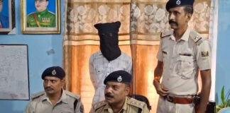 गैंगवार के बाद पुलिस का बड़ा एक्शन, लोडेड पिस्टल के साथ धीरज उर्फ गब्बर गिरफ्तार गैंगवार के बाद पुलिस का बड़ा एक्शन, लोडेड पिस्टल के साथ धीरज उर्फ गब्बर गिरफ्तार