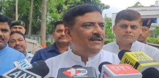 बांकीपुर विधानसभा उपचुनाव : MP संजय झा ने कहा- भारी बहुमत से जीतेगी BJP, लोकतंत्र में सबको लड़ने का अधिकार