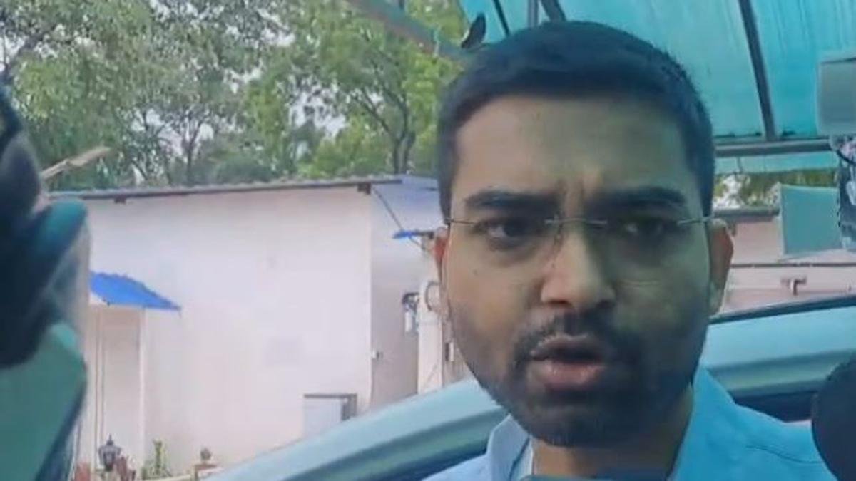 देवेश कुमार बने सरकार के खेवनहार! दीपक प्रकाश के लिए छोड़ेंगे MLC पद | 22Scope News Mantri Deepk Kumar 1 22Scope News