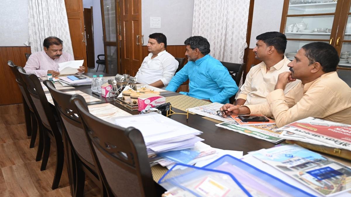 घर बैठे सुनवाई, ऑनलाइन दस्तावेज और पारदर्शी फैसला, बिहार की राजस्व न्याय व्यवस्था का नया अध्याय | 22Scope News Mantri Dilip Jaishwal 2 22Scope News