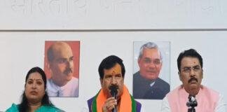 RJD को बड़ा झटका, BJP में शामिल हुए मृत्युंजय तिवारी