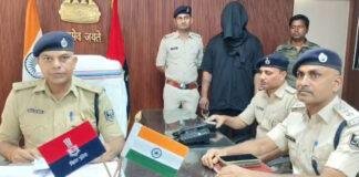 Social Media पर अवैध हथियार के साथ Video वायरल करना युवक को पड़ा भारी, गिरफ्तार Social Media पर अवैध हथियार के साथ Video वायरल करना युवक को पड़ा भारी, गिरफ्तार