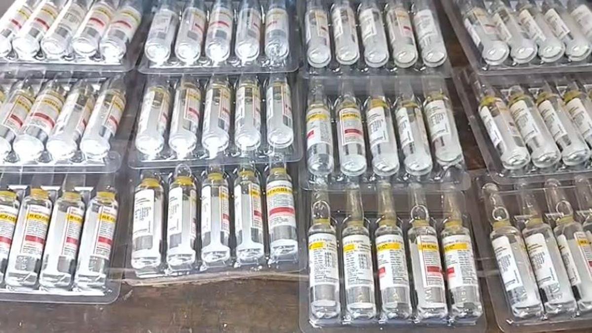 पटना सिटी के मेहंदीगंज में 32 लाख से अधिक के नशीले सिरप व इंजेक्शन बरामद, एक गिरफ्तार | 22Scope News Patna Police 3 3 22Scope News