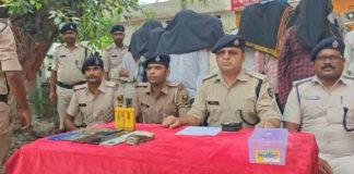 होटल में सेक्स रैकेट का भंडाफोड़, 5 महिलाएं समेत पकड़े गए 12 पुरुष