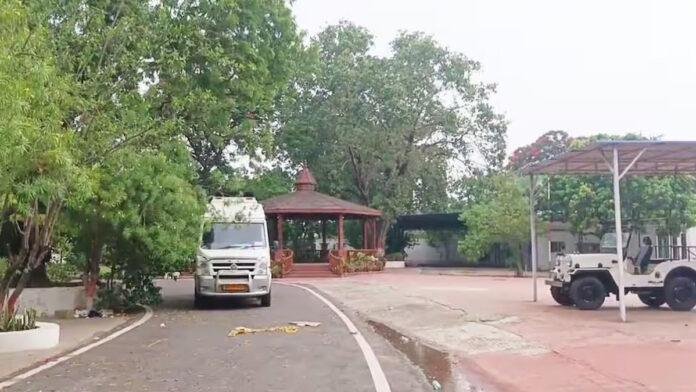 आखिरकार 20 साल बाद बंगले से मोहभंग, राबड़ी ने खाली किया 10 सर्कुलर रोड आवास