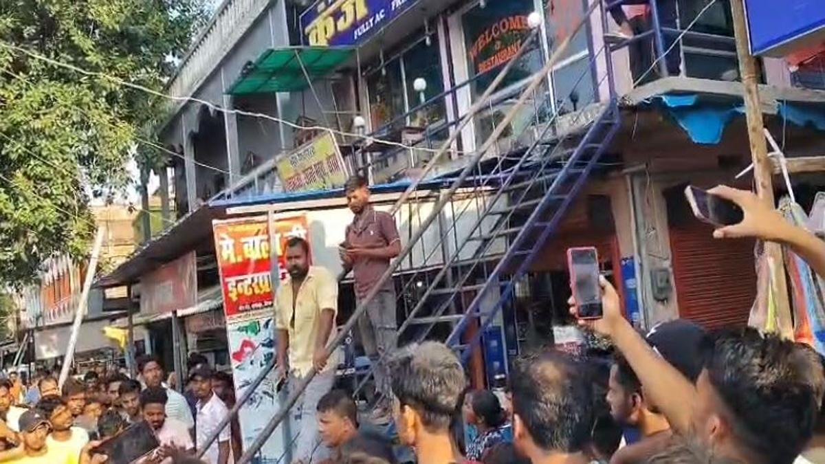 सिवान के कई होटल में होते हैं अवैध कारोबार, पुलिस की सुस्ती दिख रही है साफ | 22Scope News Siwan Hotel 2 1 22Scope News