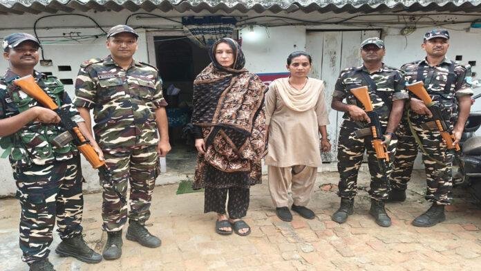 पुलिस व SSB की संयुक्त कार्रवाई, सैनिक रोड के पास दबोची गई यूक्रेन की विदेशी महिला