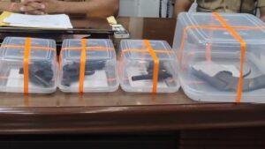 Bokaro में बड़ी वारदात से पहले पुलिस का एक्शन, 4 अवैध हथियारों के साथ 2 आरोपी गिरफ्तार