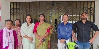 Gumla Nagar Parishad Protest: गुमला नगर परिषद में हंगामा! अध्यक्ष ने खुद बंद कराया कार्यालय, जानिए पूरा मामला Gumla Nagar Parishad Protest: